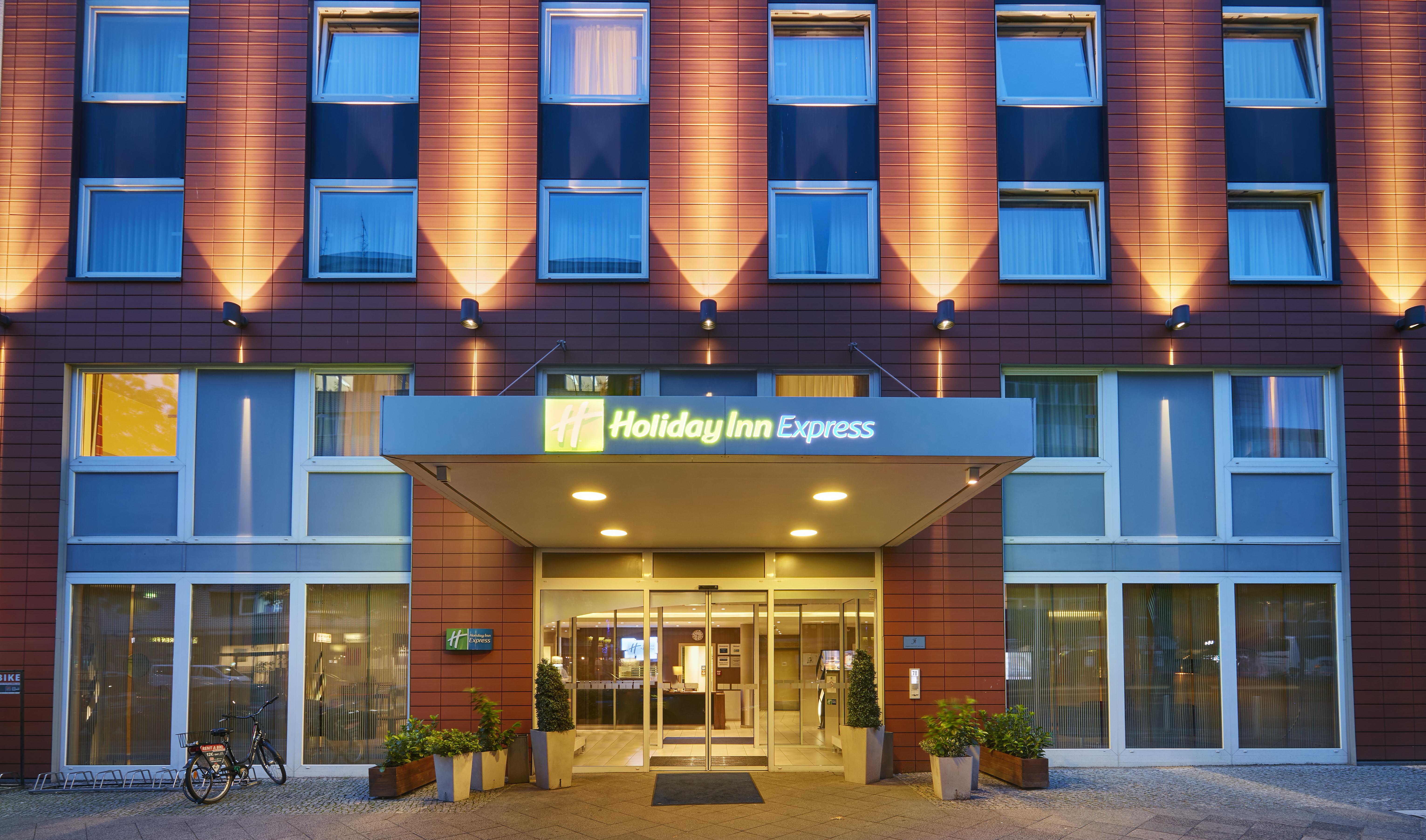 Holiday Inn Express Berlin City Centre West Eksteriør billede